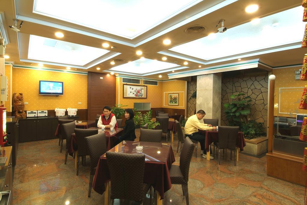 Golden Swallow Hotel Хсинчу Сити Екстериор снимка