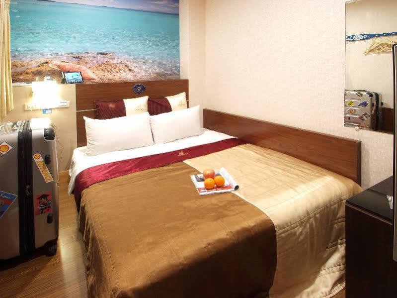 Golden Swallow Hotel Хсинчу Сити Екстериор снимка